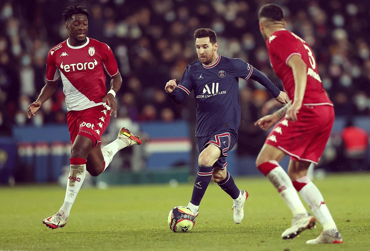 西汉姆迎法甲关键赛,今夜刷新队史纪录,赛场秩序良好,球队文化再被提及的简单介绍 西汉姆迎法甲关键赛,今夜刷新队史纪录,赛场秩序良好,球队文化再被提及的简单介绍